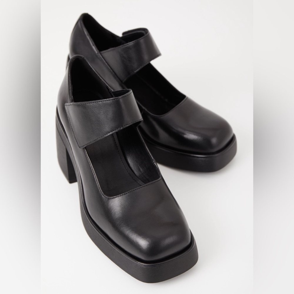 Vagabond Brooke Pumps